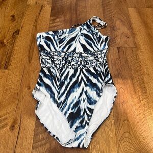 La Blanca Woman’s Printed One Piece and Wrap